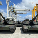 Dostawa czołgów Abrams i pojazdów MRAP M-ATV