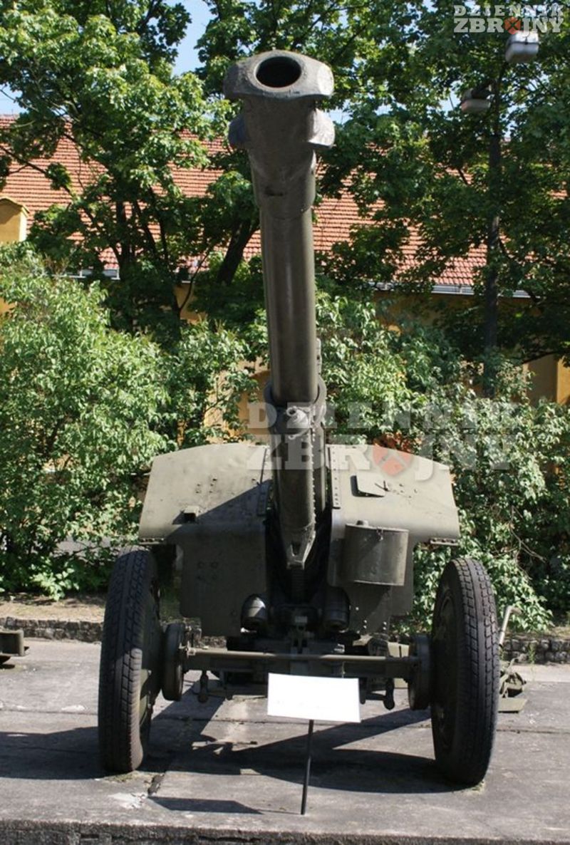 152mm haubica D-1
