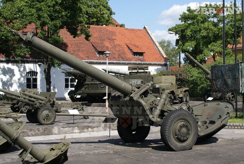 240mm moździerz M-240