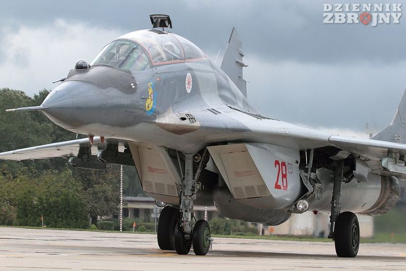 MiG-29 n/b 28 z mińskiej eskadry.