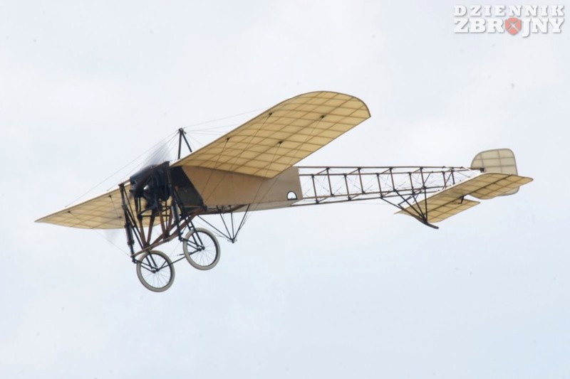 dodaj nazwę zdjęcia