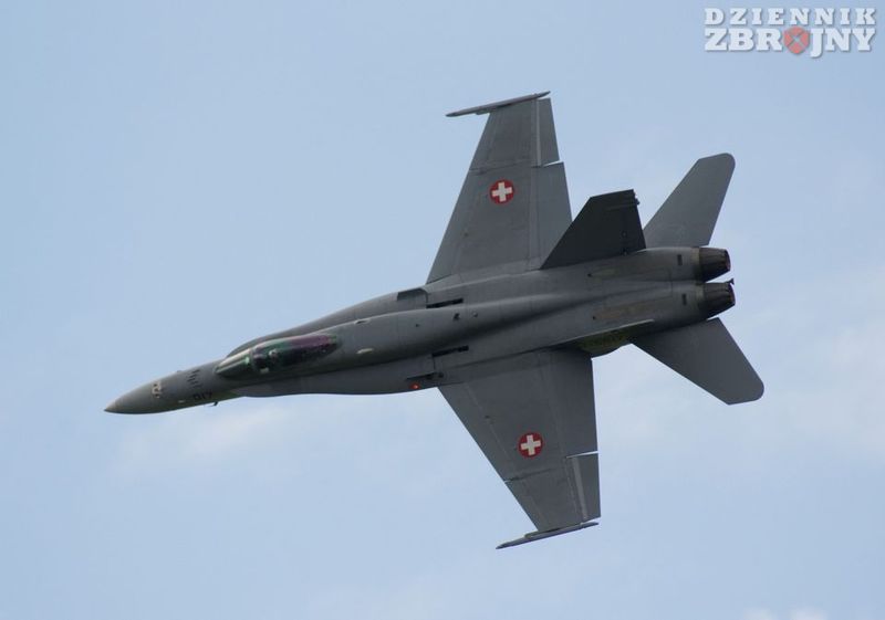 dodaj nazwę zdjęcia