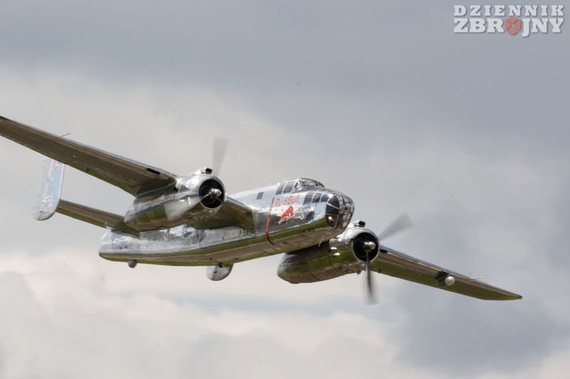 dodaj nazwę zdjęcia