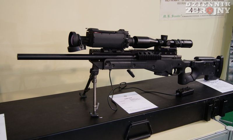 kb wyb AI AWP308 z celownikiem termowizyjnym S150 HISS-LRT