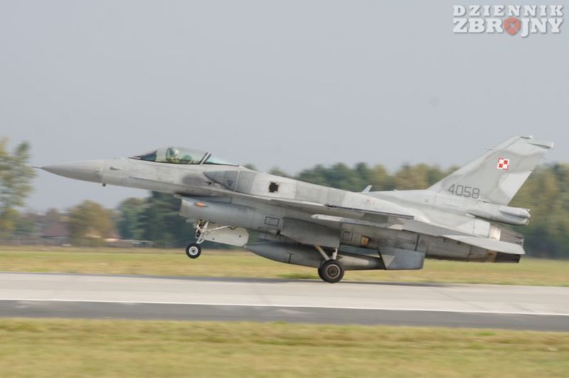 Samolot wielozadaniowy F-16C Jastrząb