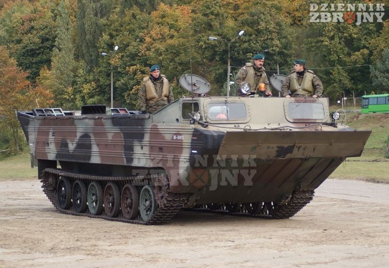 Transporter PTS-M, podstawowy ratunek na czas powodzi.