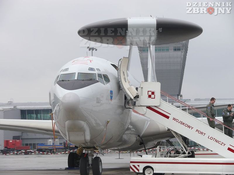 E-3A został zbudowany na bazie maszyny Boeing 707.