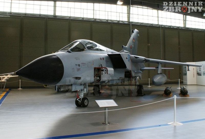 Samolot Tornado Panavia IDS.