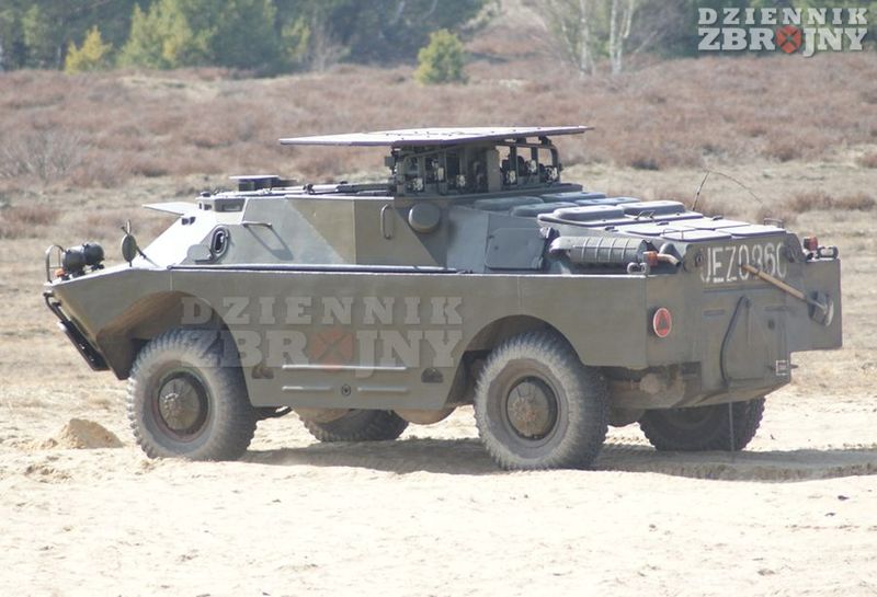 Wyrzutnia ppk 9P133 na zmodyfikowanym BRDM-2