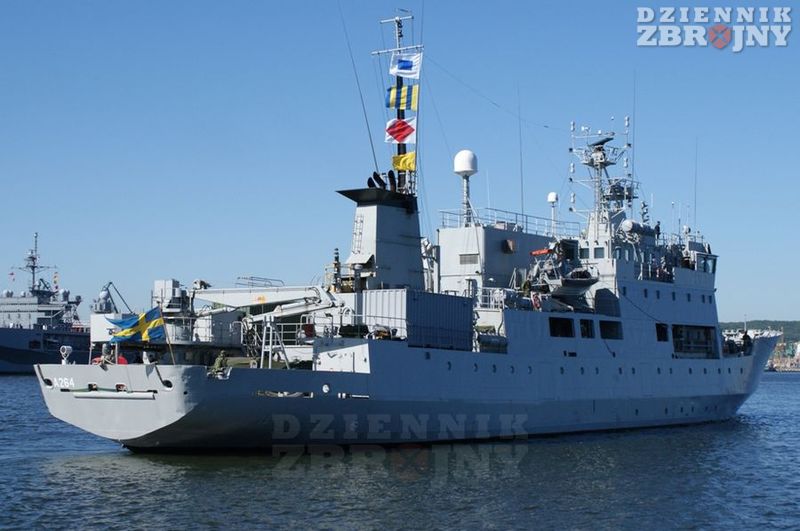 Zaopatrzeniowy HSWMS Trosso.