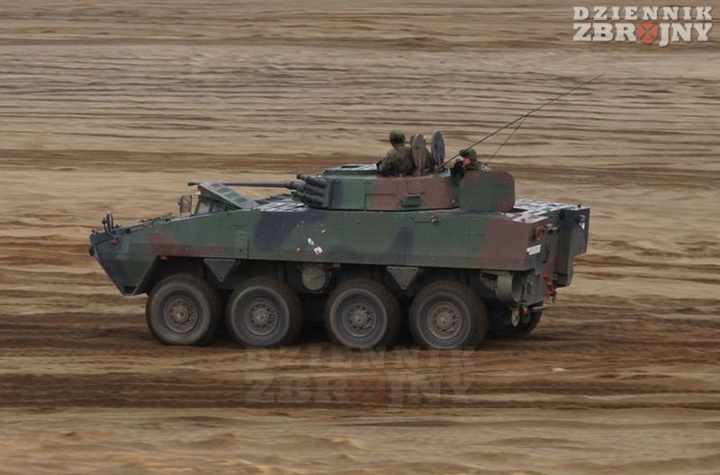 Kompanii niemieckiej przydzielono łączników na KTO Rosomak.