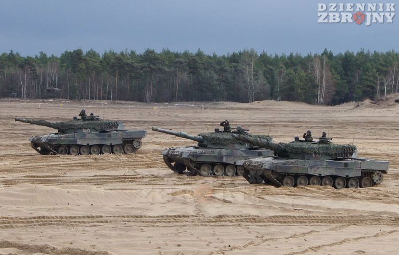 W ćwiczeniach Borsuk uczestniczyły 33 czołgi Leopard 2A4.