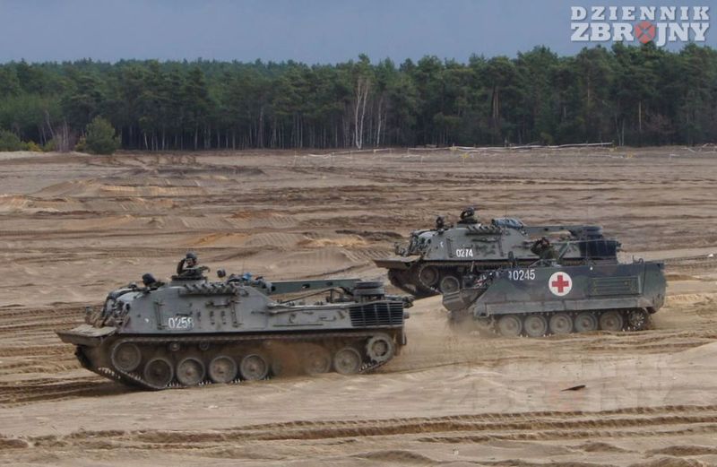 WZT Bergepanzer-1 oraz medyczny M113.