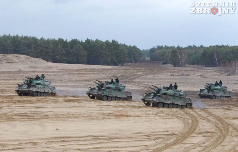 W defiladzie uczestniczyło 6 zestawów ZSU-23-4MP Biała.
