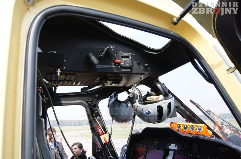 Inne ujęcie kokpitu.