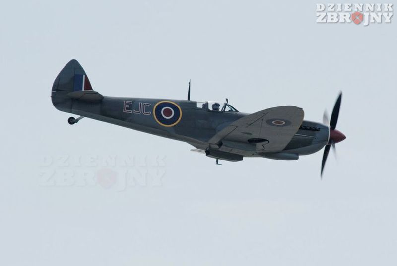 Supermarine Spitfire Mk XVI