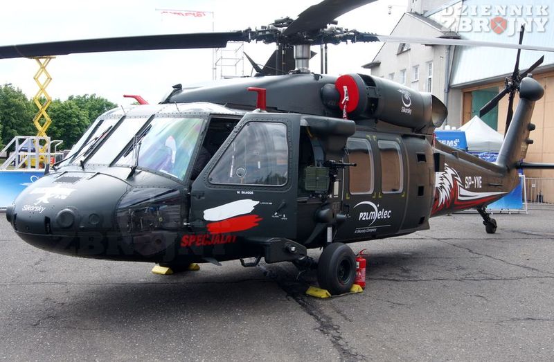 S-70i z Mielca z ciekawostką w postaci polskiego karabinu PKT.