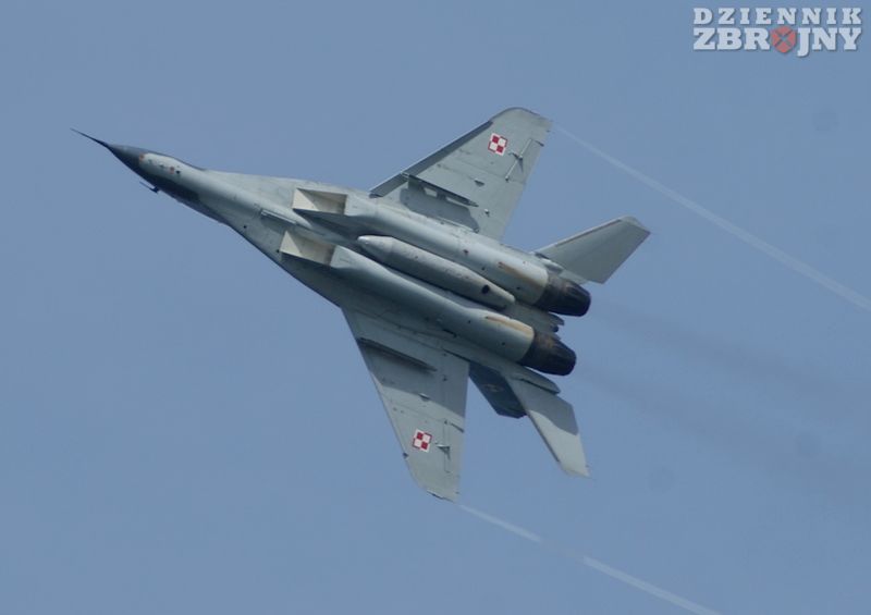 MiG-29 w dynamicznym zwrocie