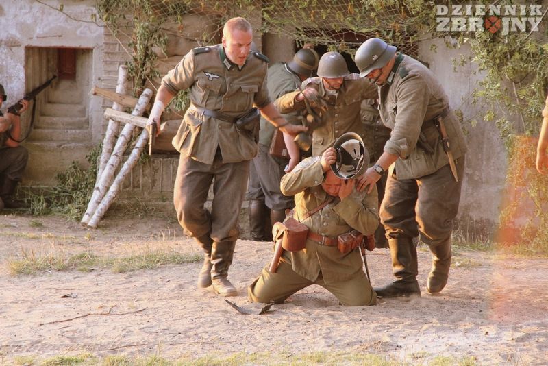 Polacy przez prawie 3 dni utrzymali linię Narwi.