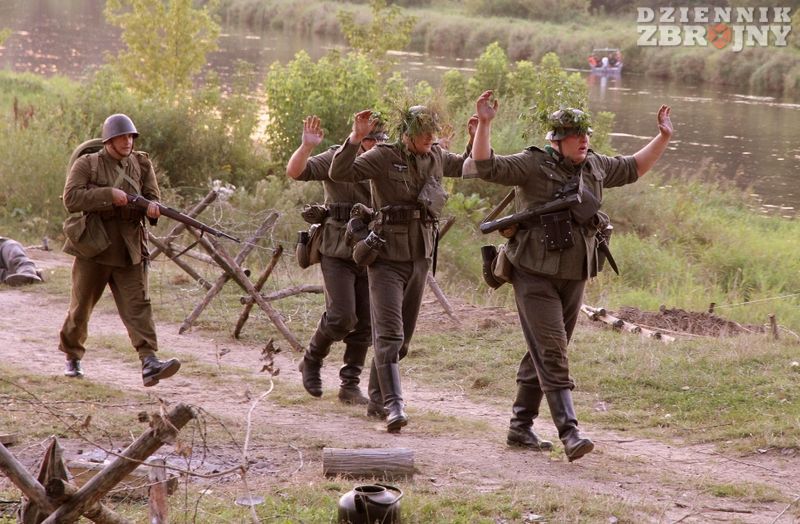 Przynajmniej kilkudziesięciu Niemców trafiło do niewoli. 