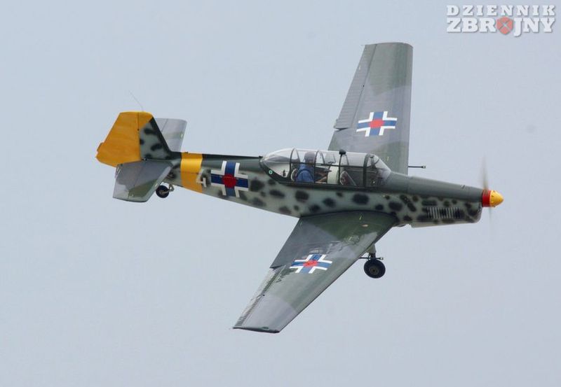Zlin 226 ucharakteryzowany na słowackiego Bf 109.