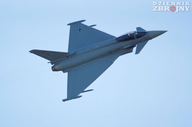 Samolot bojowy Eurofighter Typhoon. 