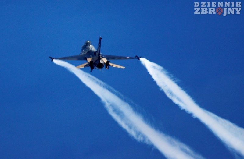 Turecki F-16. 