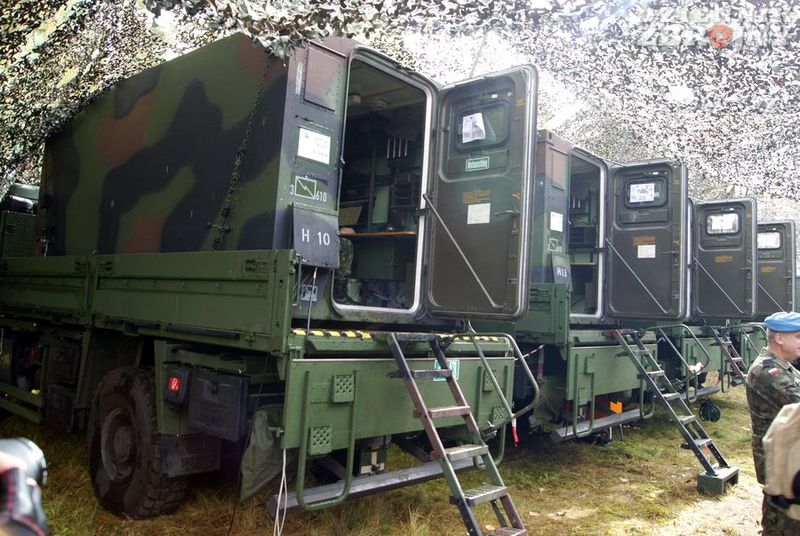 Sztab korpusu oparty o sprzęt 610. batalionu łączności Bundeswehry. 