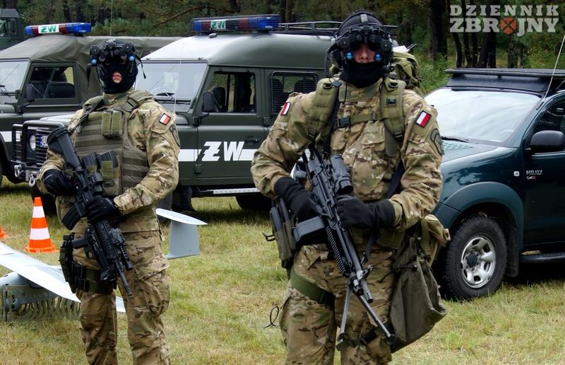 Żołnierze JW Agat podległej Wojskom Specjalnym. 