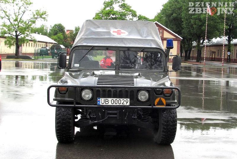 Wóz ewakuacji medycznej M1035A2 z 18.bpd.