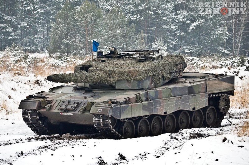 1. batalion czołgów 10. BKPanc na zimowym poligonie. 