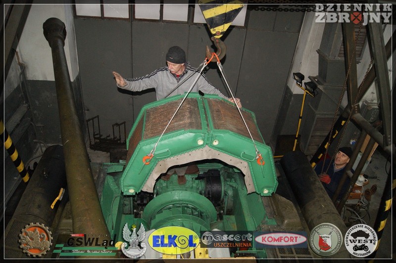 Remont ciężkiego czołgu IS-2