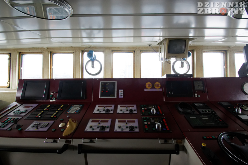 Sterówka okrętu ratowniczego Piast. 