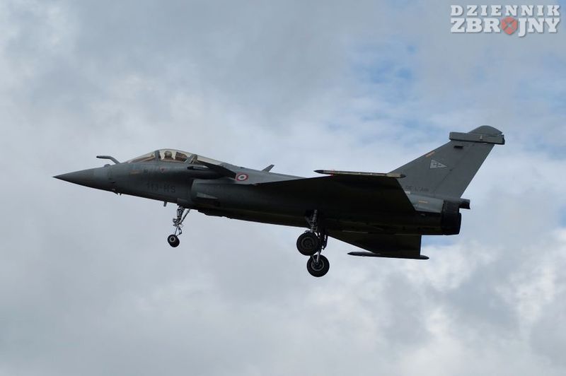 Samolot Dassault Rafale z Francji.