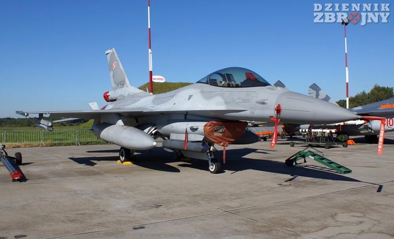 F-16C Jastrząb