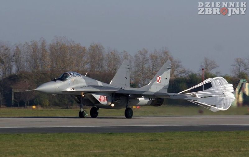 MiG-29 na dobiegu. 