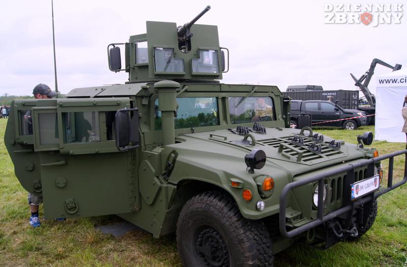 M1151 z JW GROM