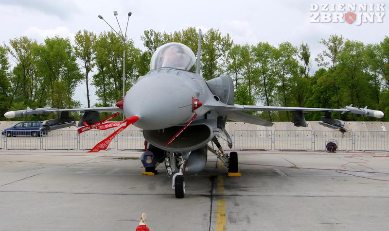 F-16C Jastrząb. 