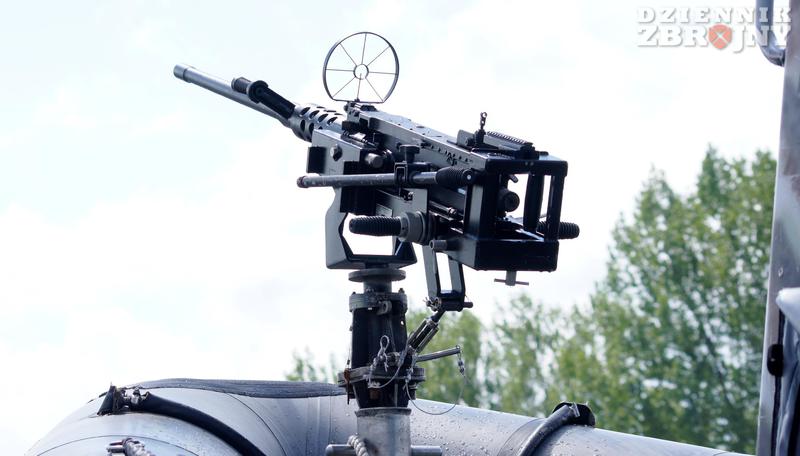 Wielkokalibrowy karabin M2 kalibru 12,7 mm