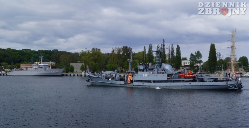 ORP Piast oraz HNLMS Mercuur