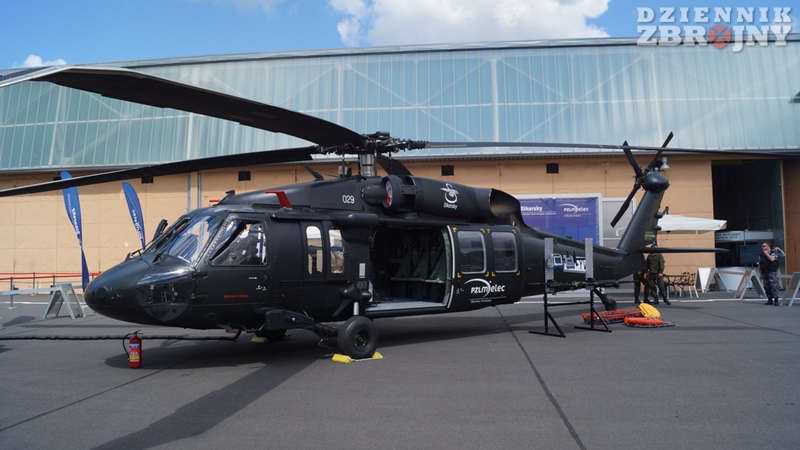 Mielecki S-70i Black Hawk