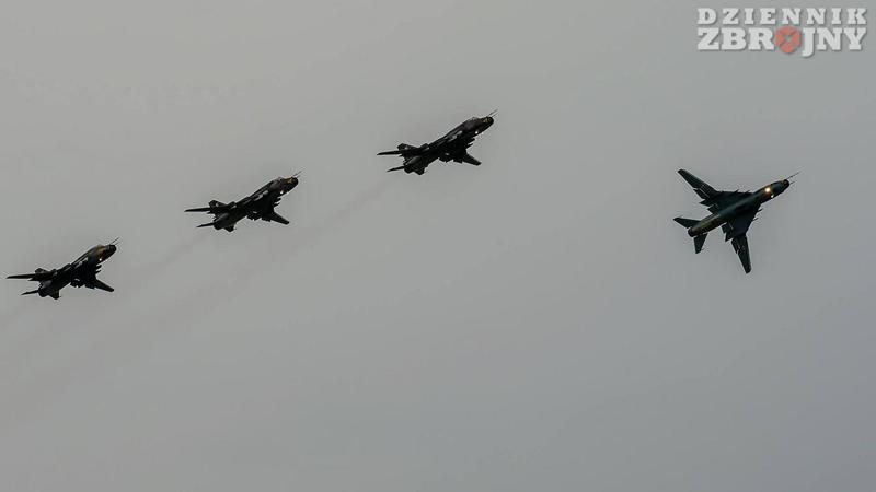 Piknik lotniczy 30 lat służby Su-22. 