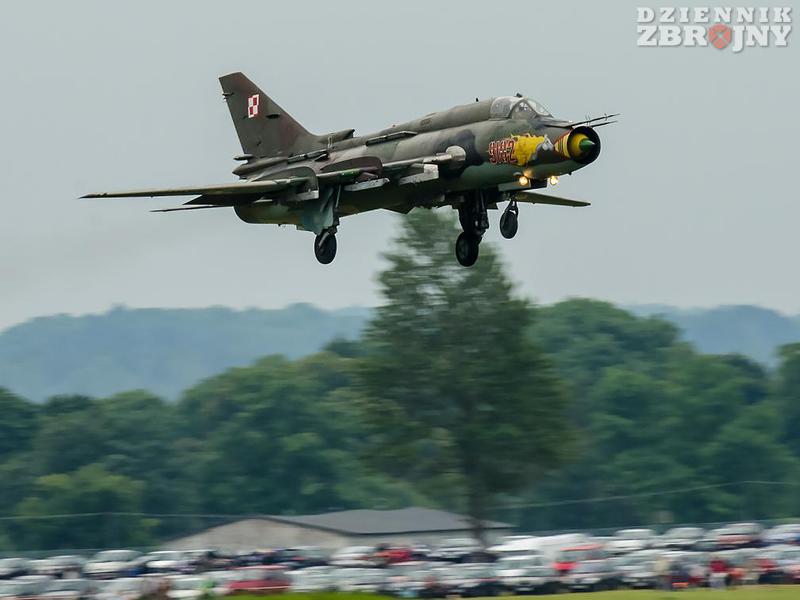 Piknik lotniczy 30 lat służby Su-22. 