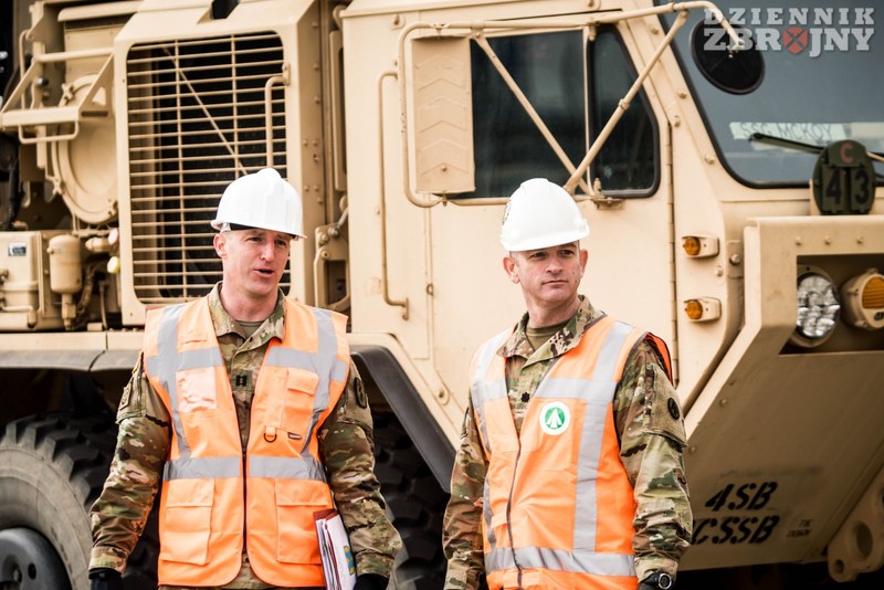 dodaj nazwę zdjęcia