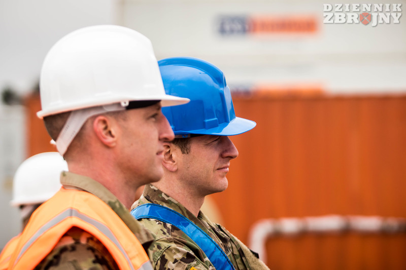 dodaj nazwę zdjęcia