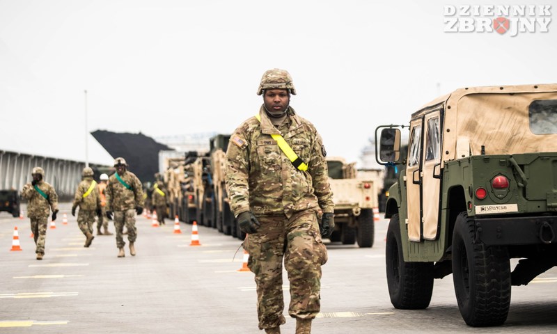 dodaj nazwę zdjęcia