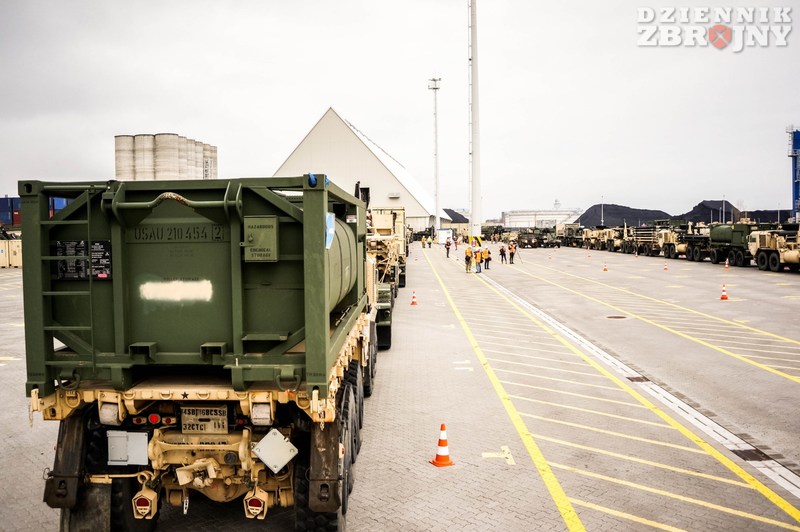 dodaj nazwę zdjęcia