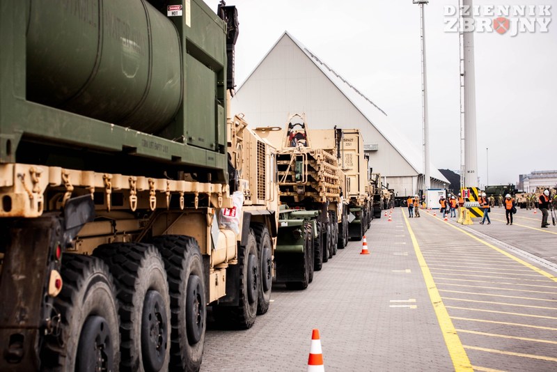 dodaj nazwę zdjęcia