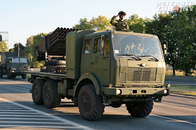 Chorwacka wyrzutnia rakiet M92 Volcano. 