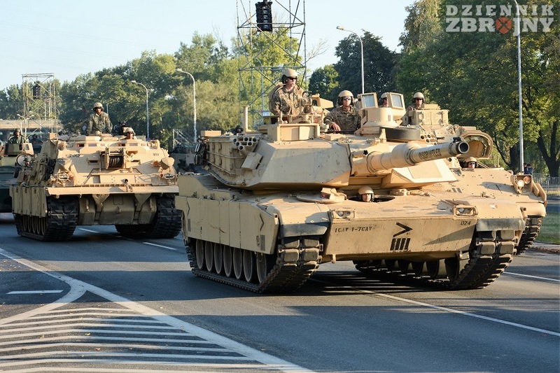 Hercules, Abrams i Bradley  - opancerzone wozy 1. Dywizji Kawalerii US Army.